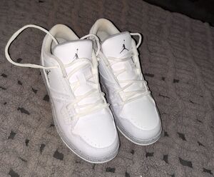 Jordan 1 Flight Low Sneakers